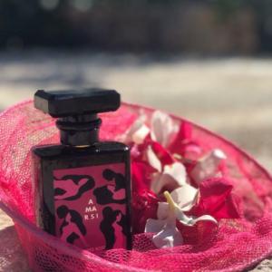 Naked Rose Amarsi Fragrances perfumy to perfumy dla kobiet i mężczyzn