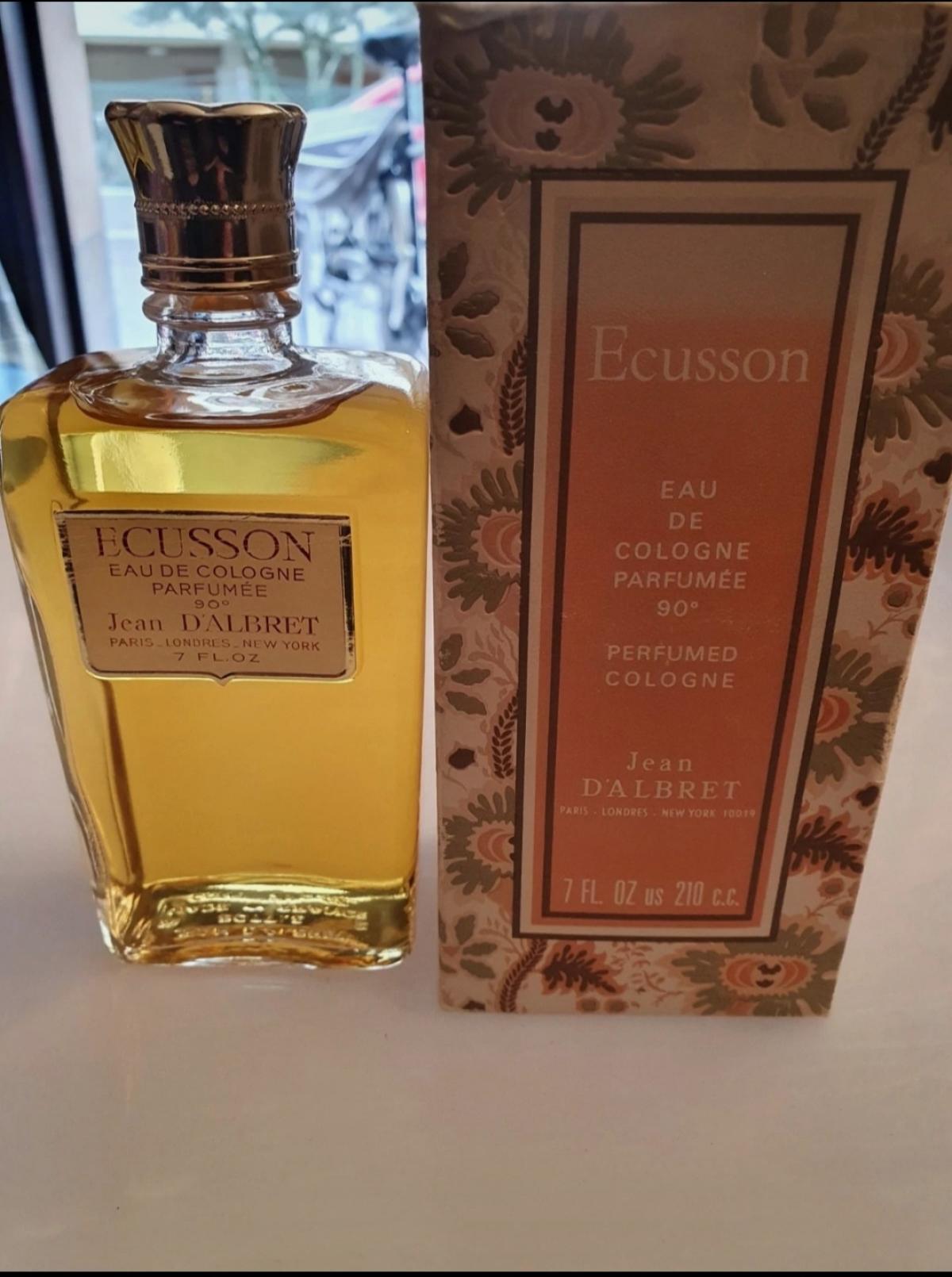 Ecusson Jean D Albret Parfum Un Parfum Pour Femme