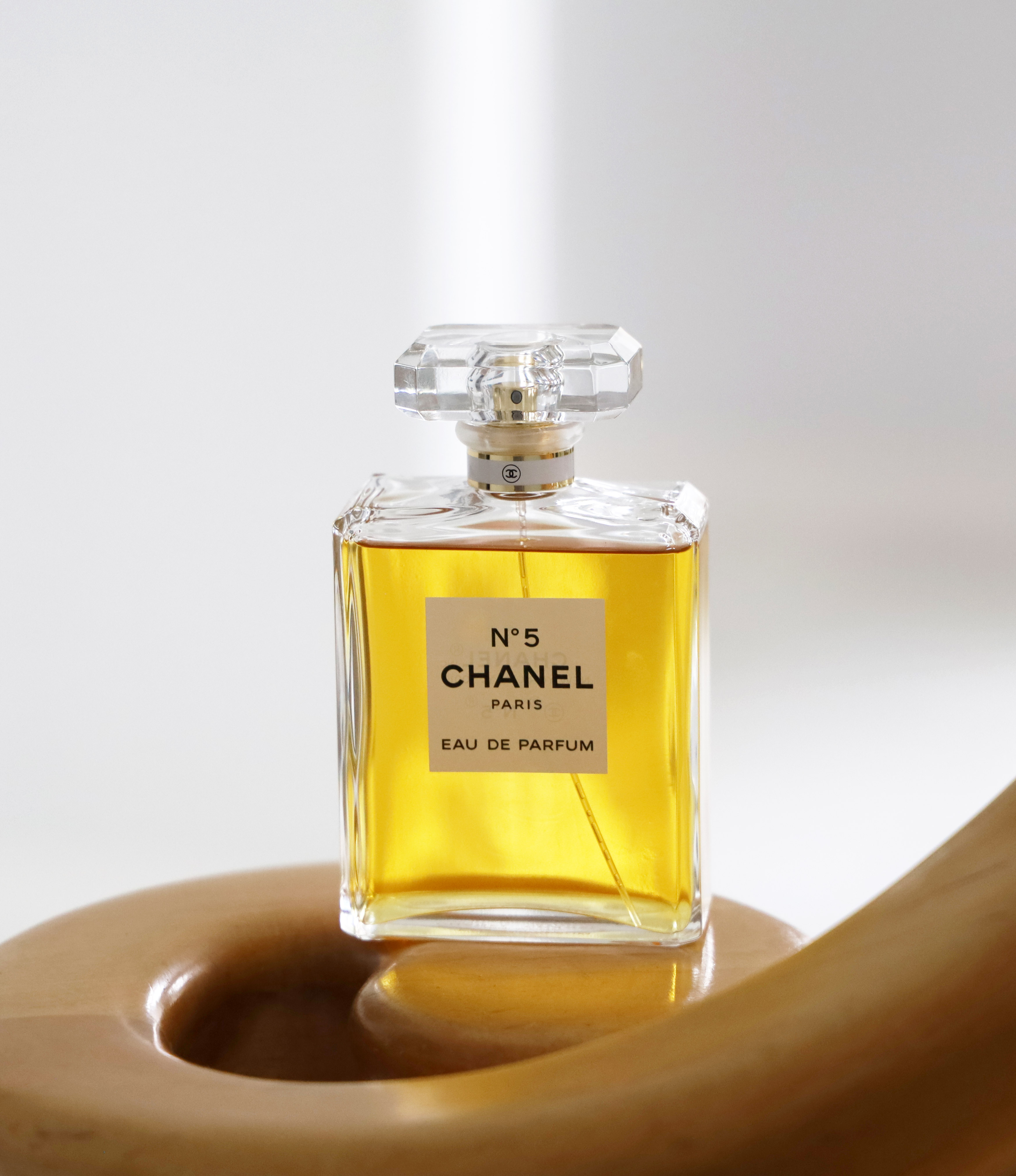 Kreunt wacht huiswerk Chanel No. 5 100 jaar oud - Happy Birthday! ~ Parfum in de schijnwerpers
