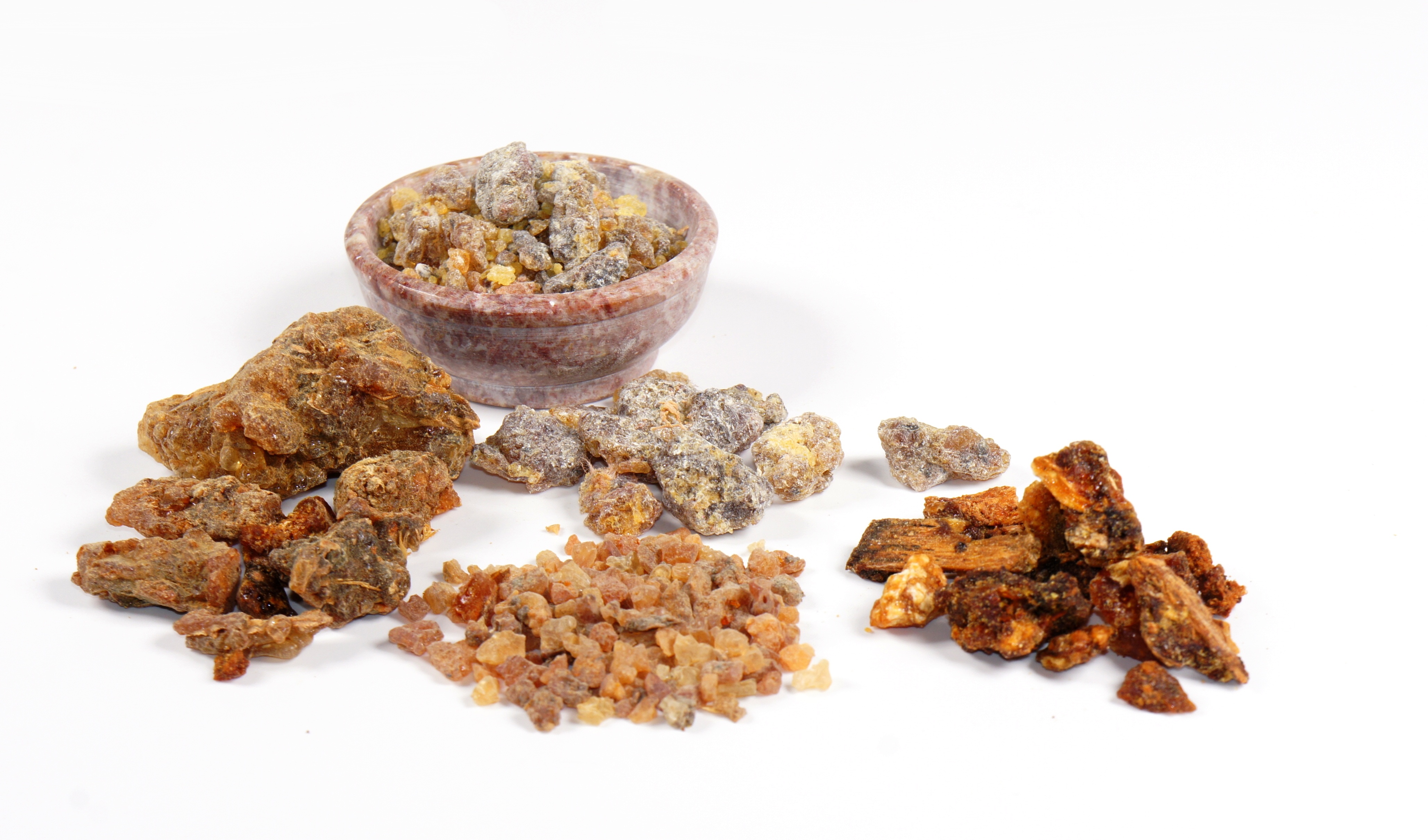 Мирра: горькая и сладкая, ванильная и грибная ~ Аромахимия