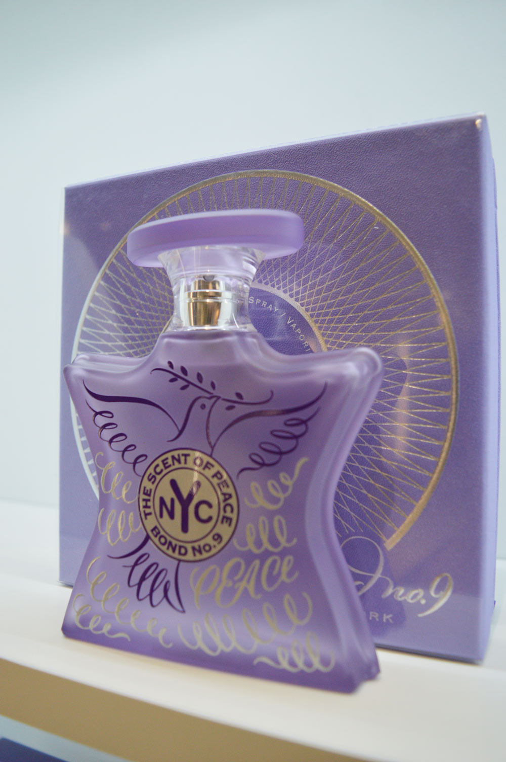 bond no 9 at tfwa 2017 the scent of peace flacon