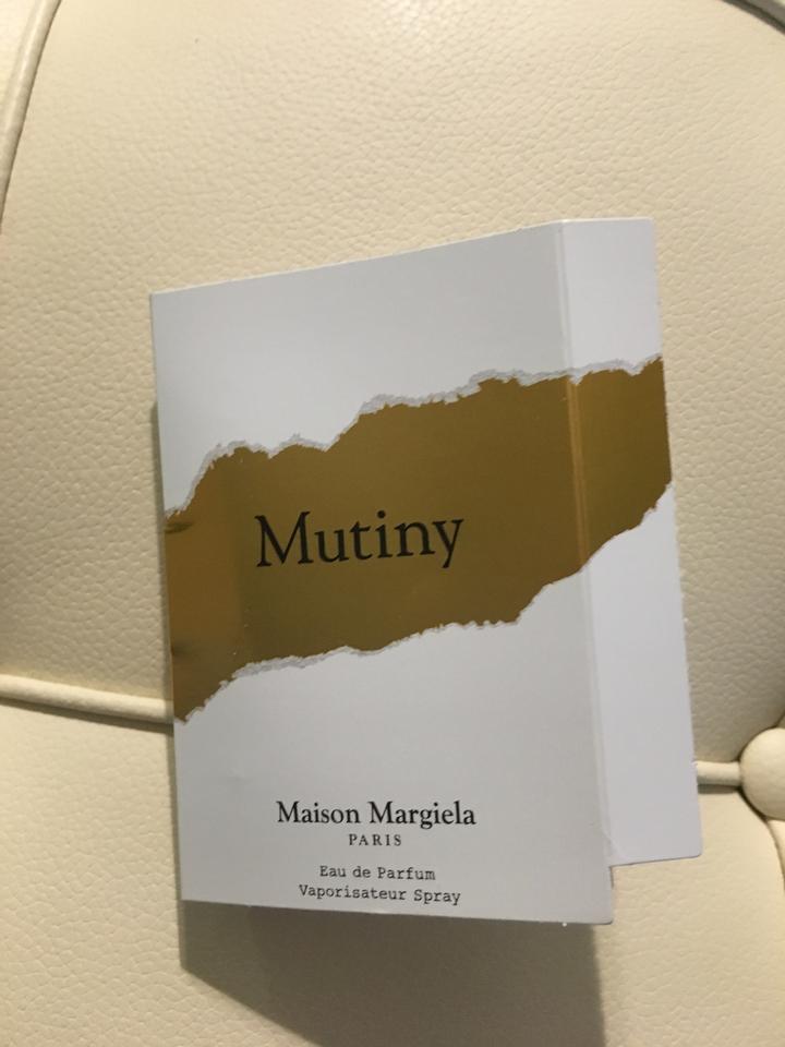 Martin Margiela Mutiny carded sample