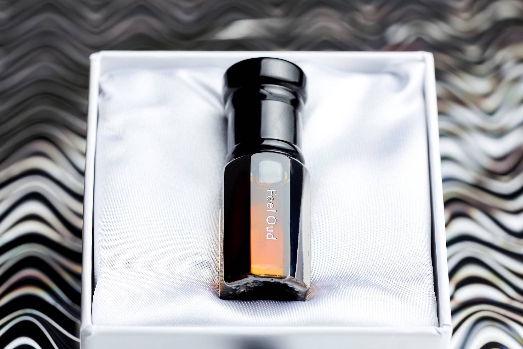 Feel Oud Una nueva colección de Attars especiales Fragrancias Nicho