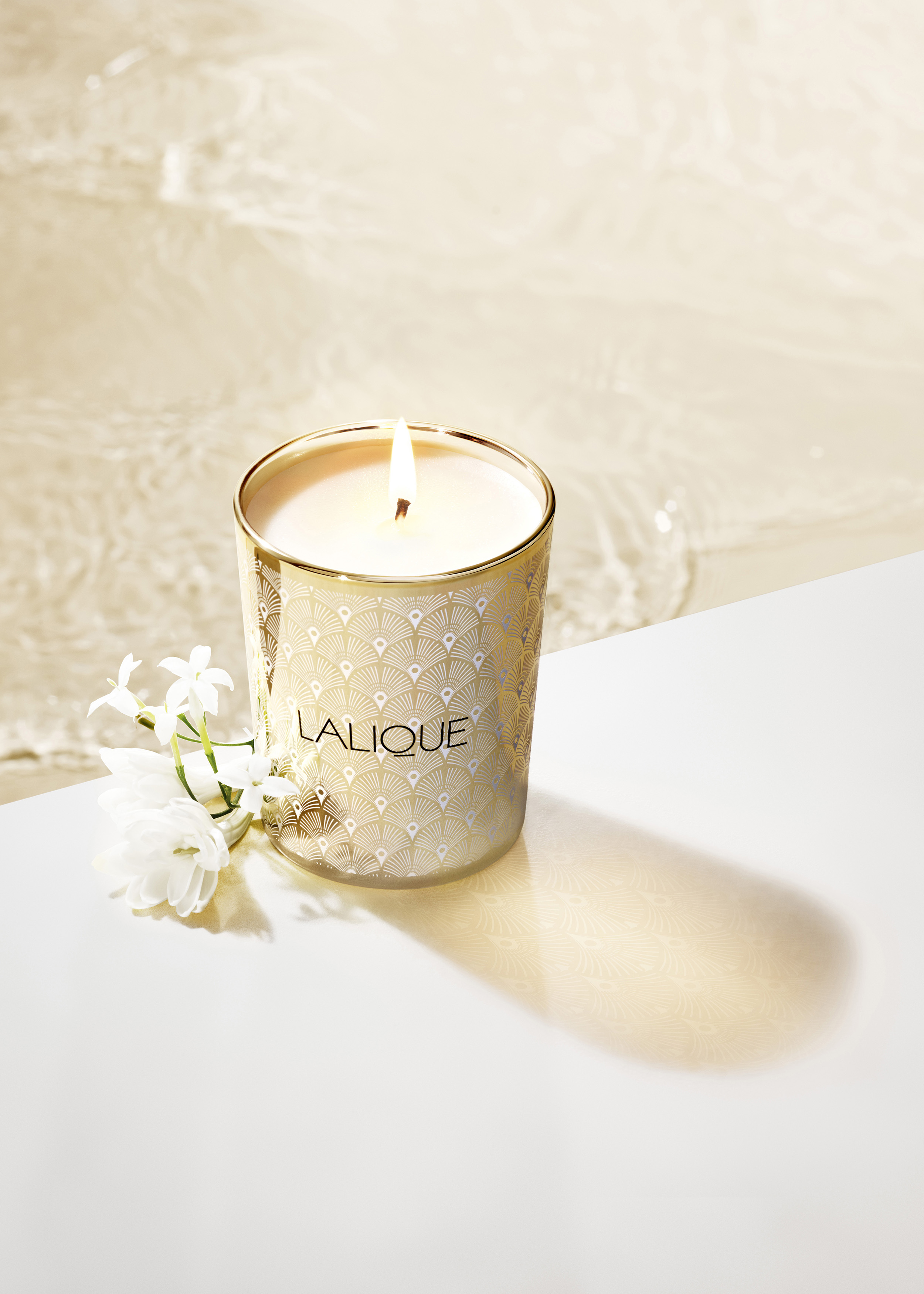 lalique noir premier 2020 special edition candle plume blanche