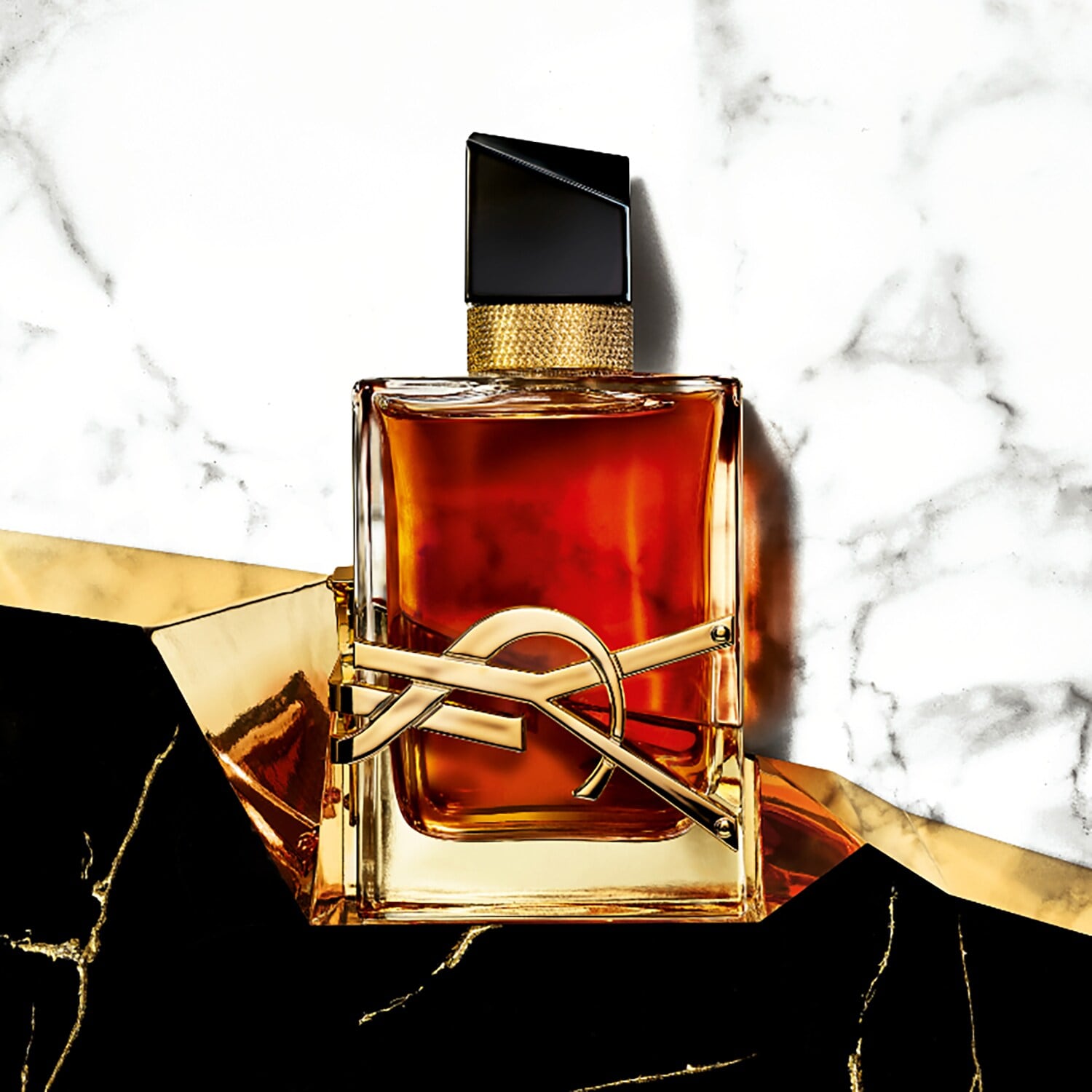 Yves Saint lanza Libre Le Parfum ~ Nuevas Fragancias