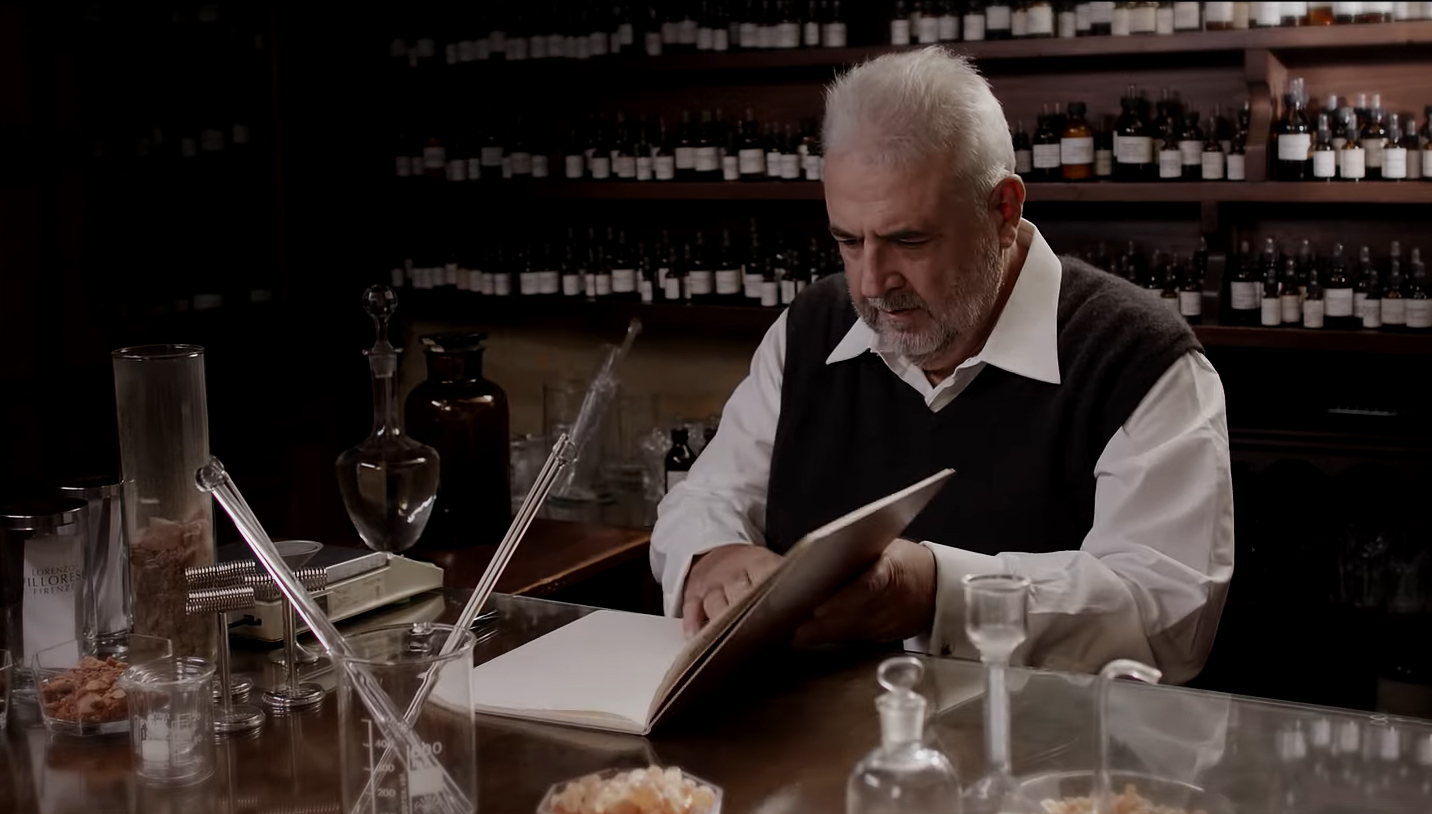 Lorenzo Villoresi präsentiert sein erstes Markenvideo Bücher, Kunst