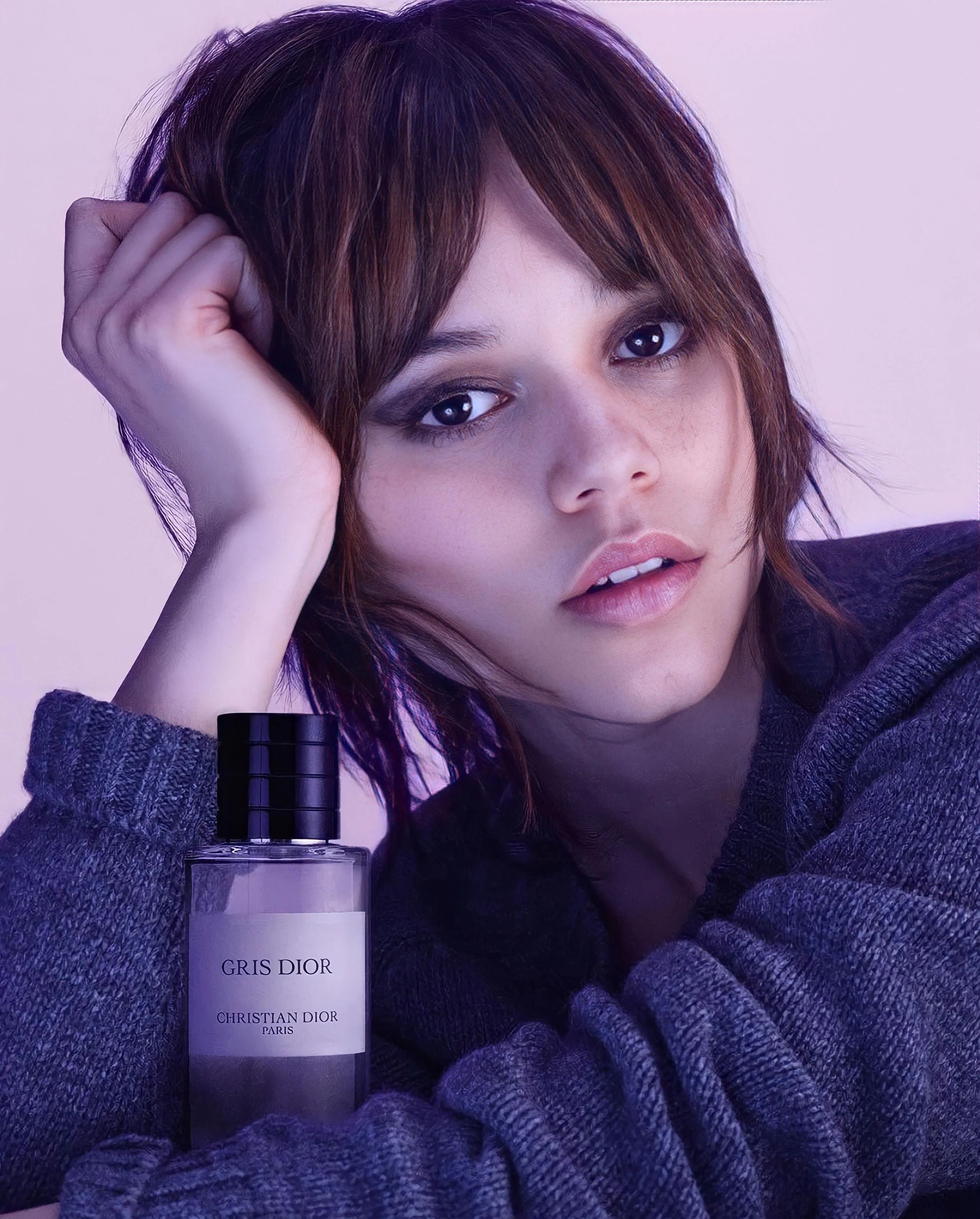 Jenna Ortega出演迪奥的新广告——Gris Dior ~ 新香水
