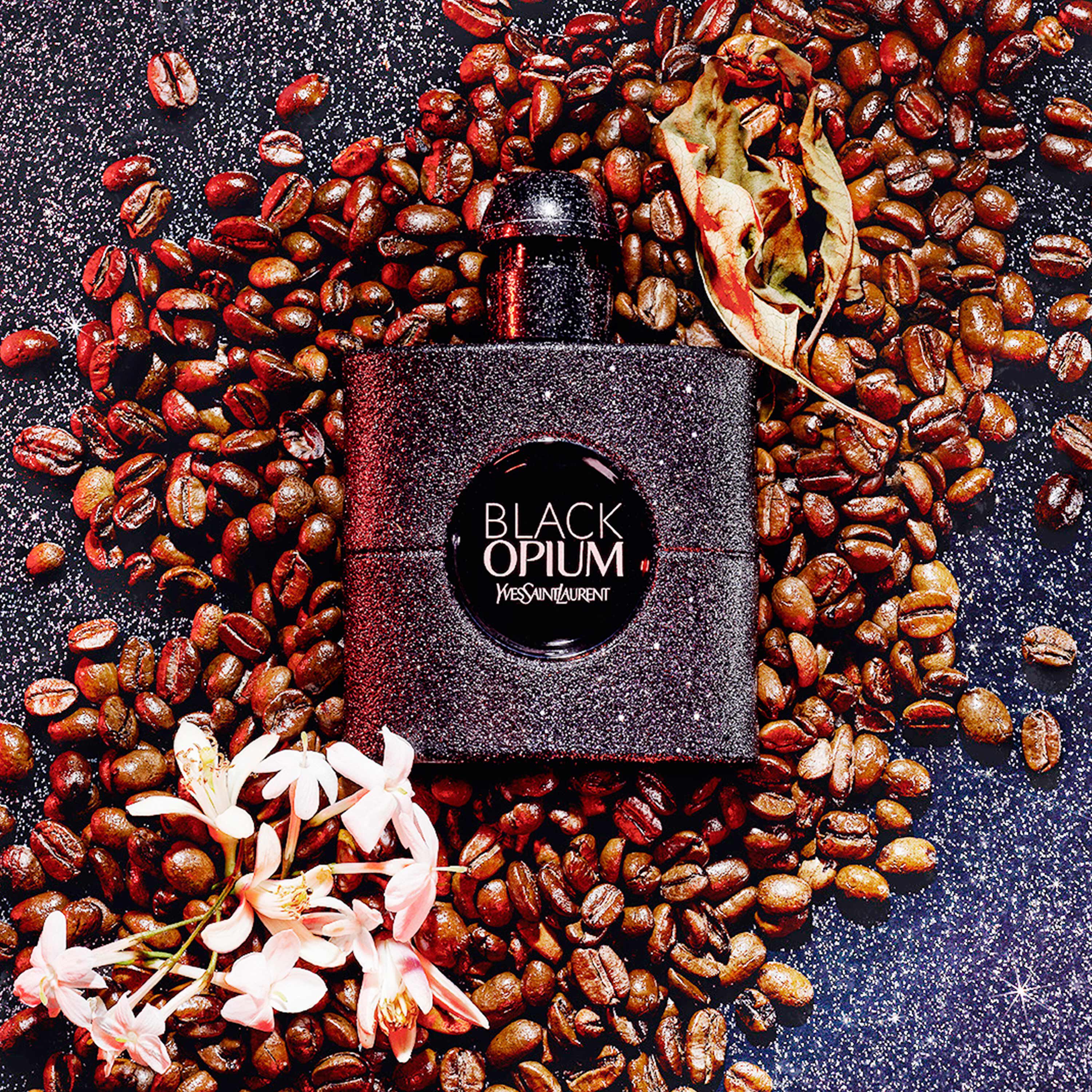 In het algemeen Maak avondeten Booth Yves Saint Laurent Black Opium Extreme ~ New Fragrances