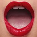 Lipstick Fever и колючие текстуры в женских ароматах