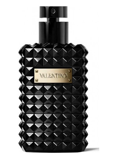 Valentino Noir Absolu Oud Essence Valentino 香水- 一款2018年中性香水