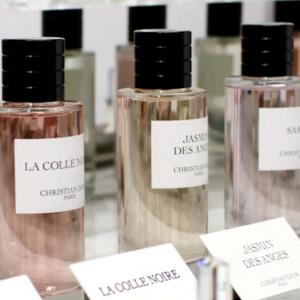 la colle noire perfume