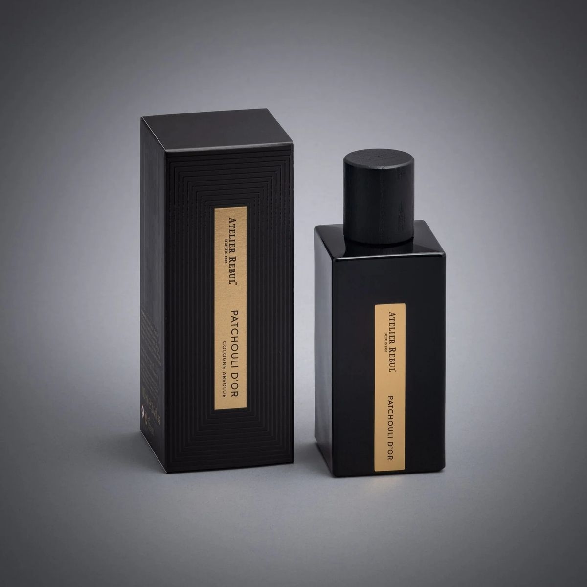 Духи atelier rebul. Oud Noir Parfum Royal. Квадратный Парфюм Noir.