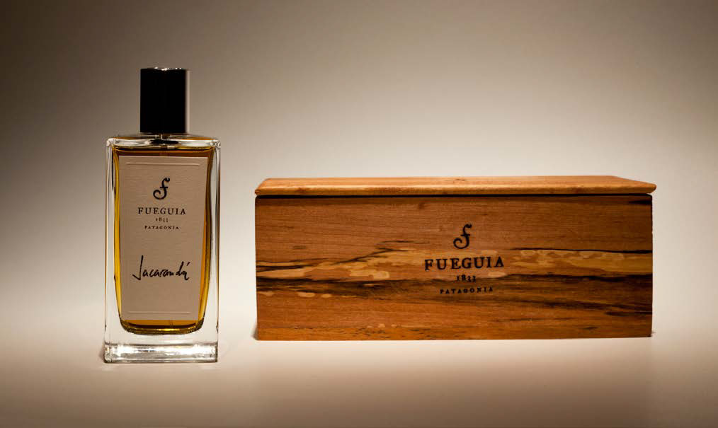 Jacarandá Fueguia 1833 عطر a fragrance للجنسين 2010