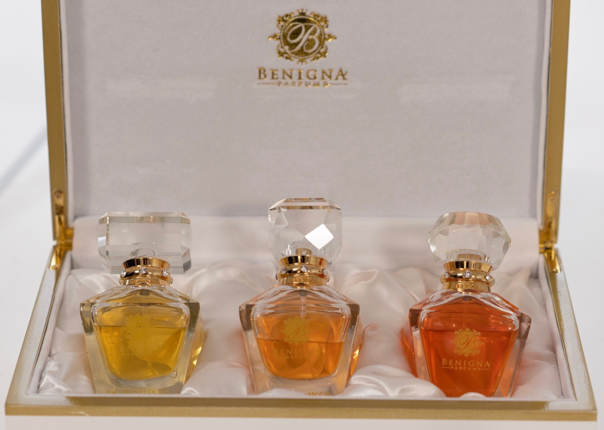 Escape Velocity Benigna Parfums fragancia - una nuevo fragancia Hombres y Mujeres 2020