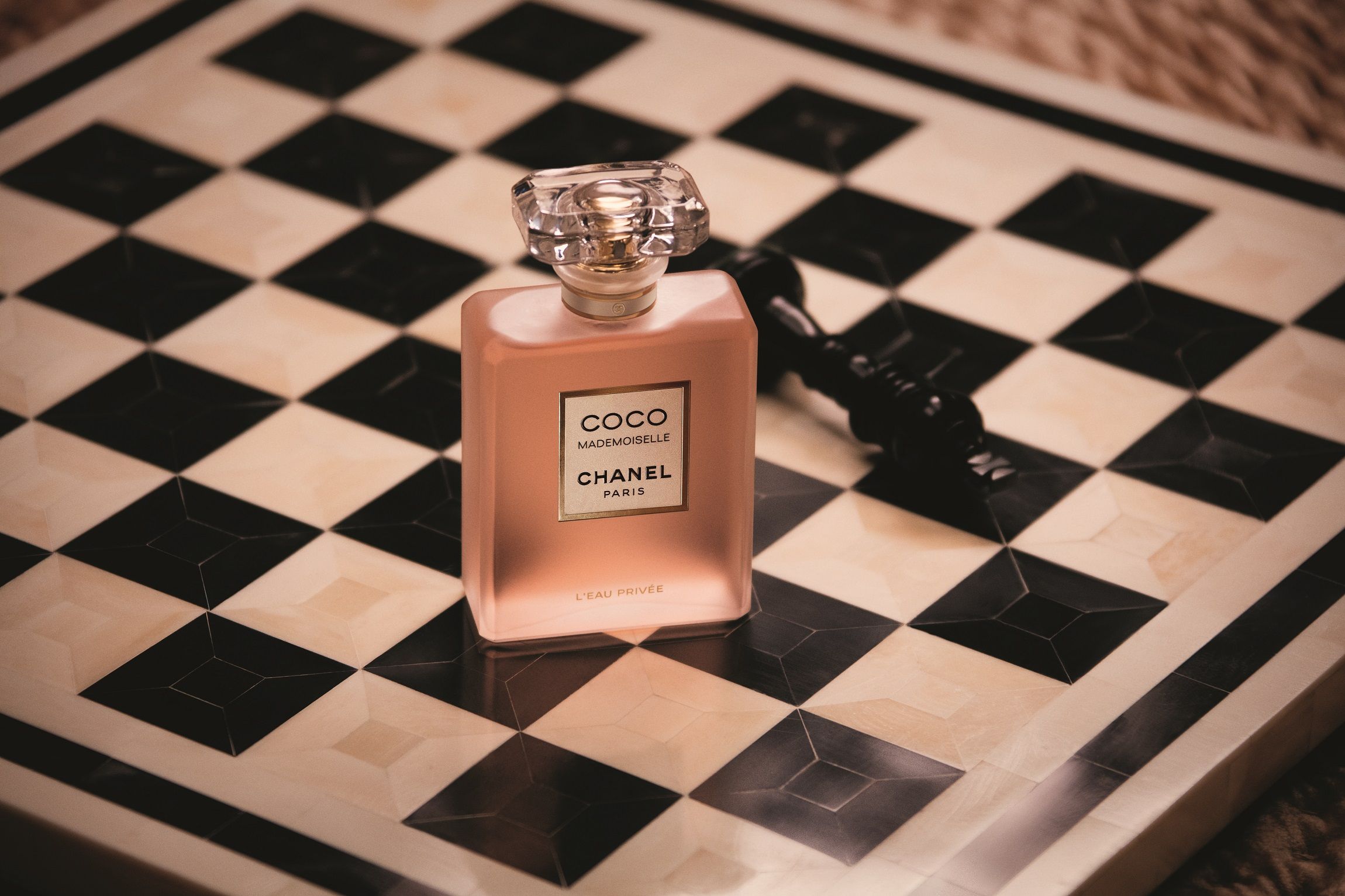 Coco Mademoiselle L'Eau Privée Chanel Perfume - A New Fragrance For ...