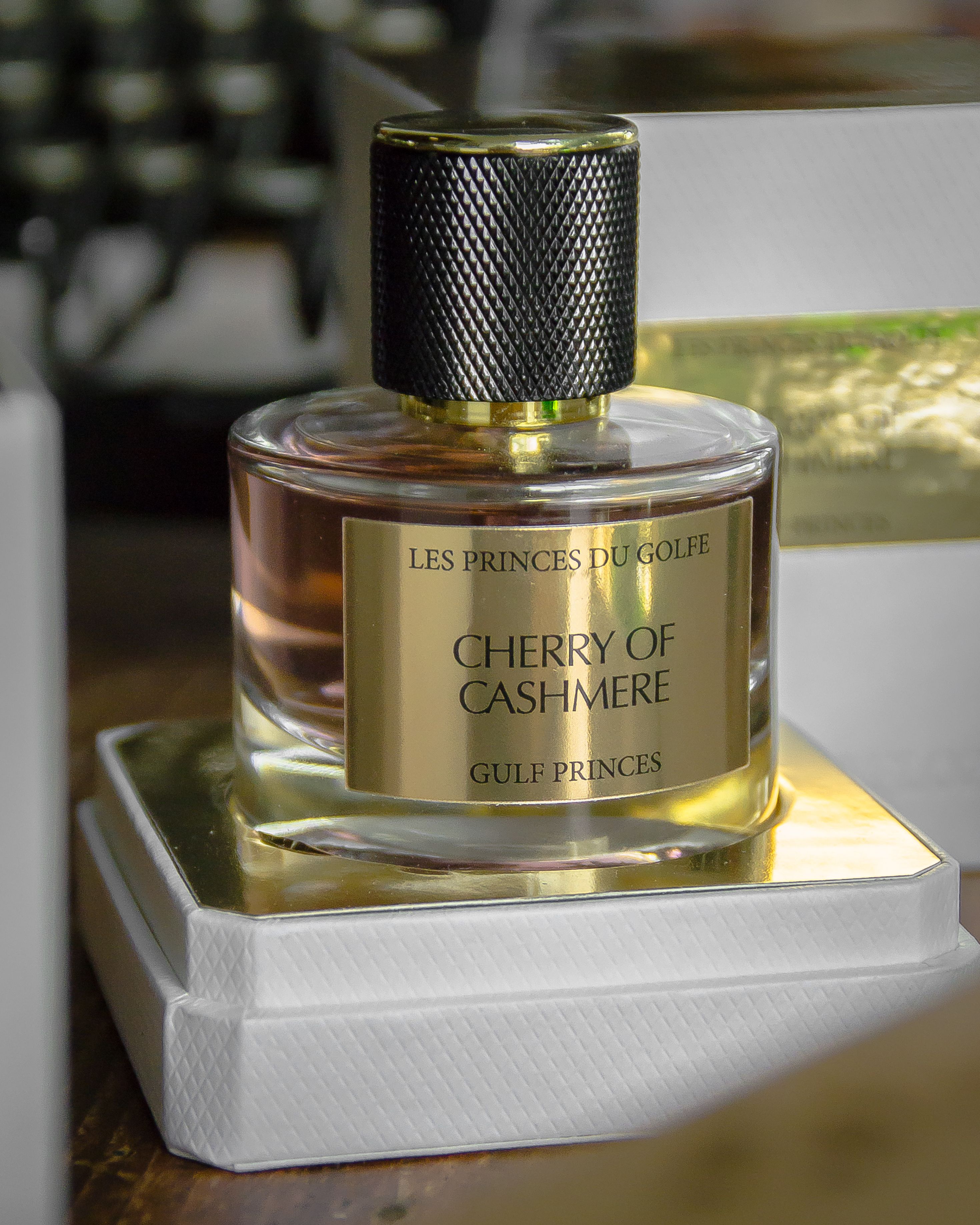 Cherry of Cashmere Les Fleurs du Golfe عطر a fragrance للجنسين 2019