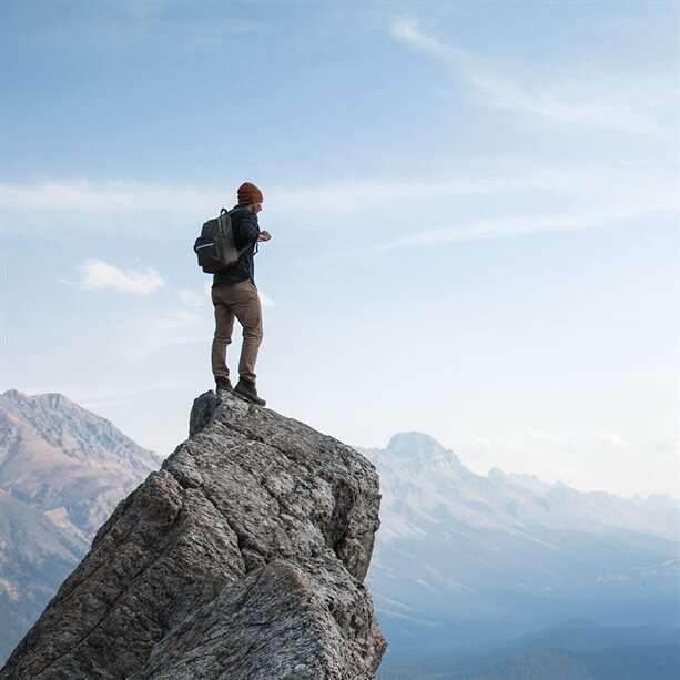 Musk + Air Avon одеколон — аромат для мужчин 2021