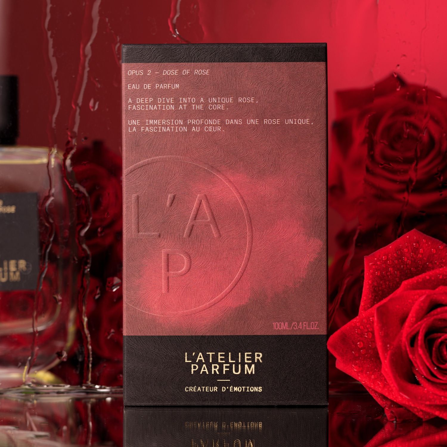 L atelier parfum createur d emotions. Роза и Жасмин Парфюм. Parfum Black Rose для мужчины. L am духи женские. Парфюмер 2022.