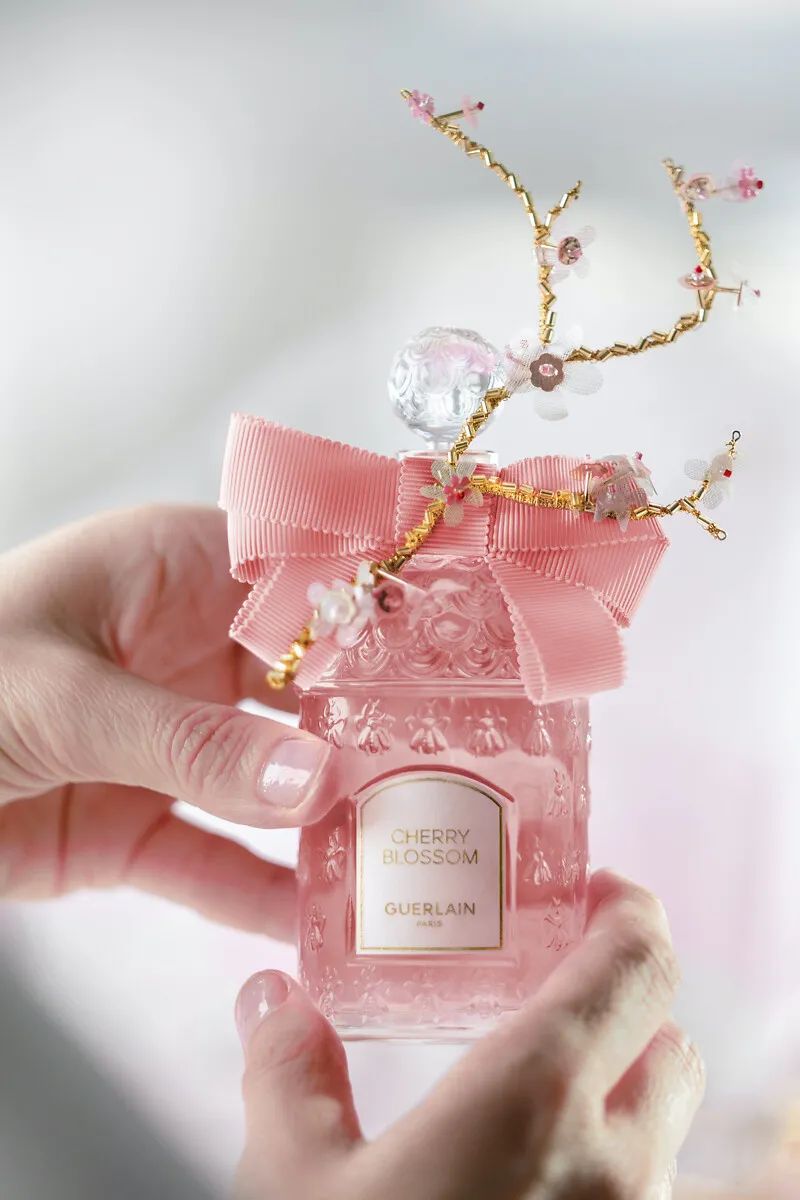Cherry Blossom 2023 Millésime Guerlain عطر a جديد fragrance للنساء 2023