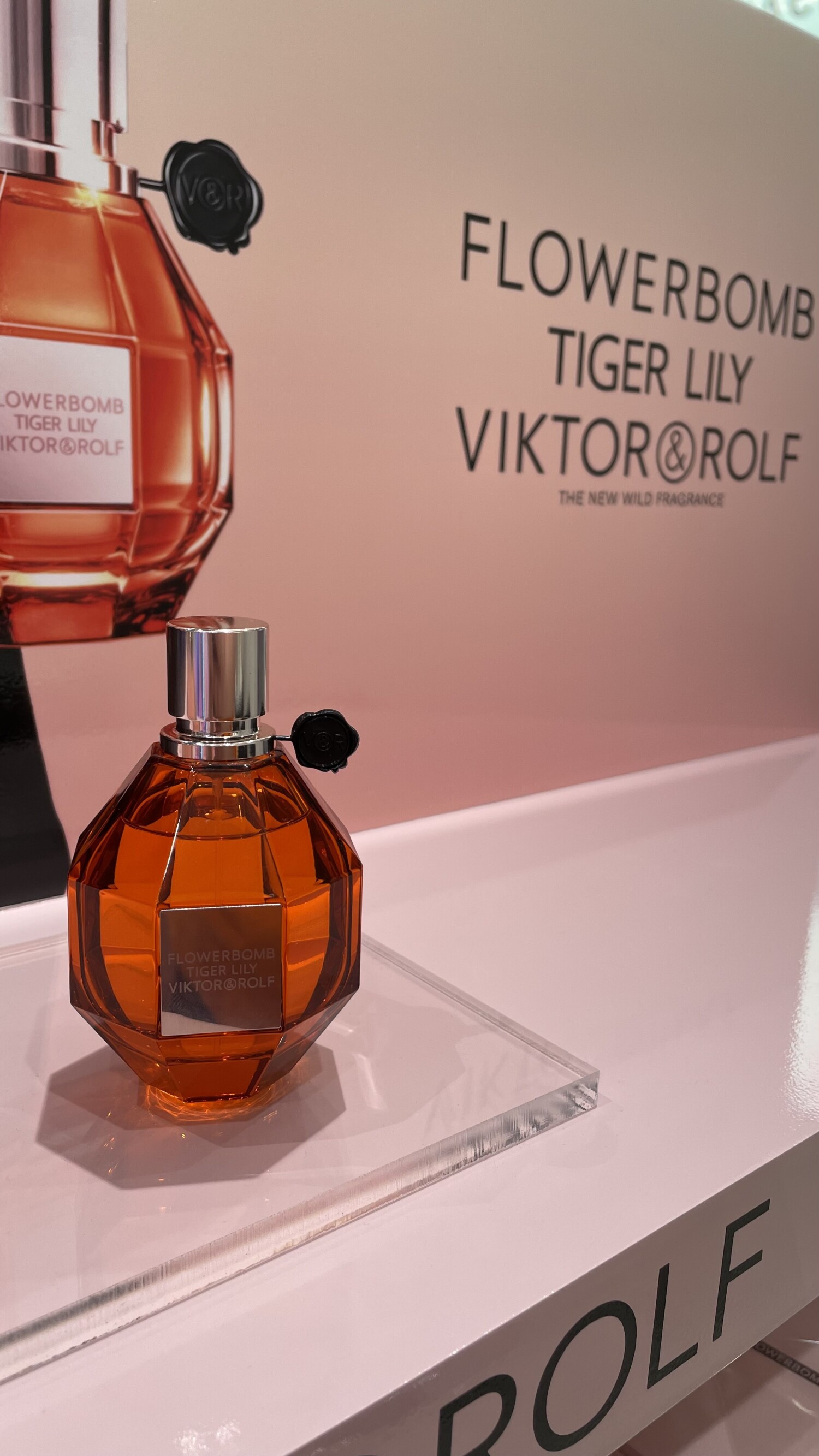 Flowerbomb Tiger Lily Viktor&Rolf parfum - een nieuwe geur voor dames 2024