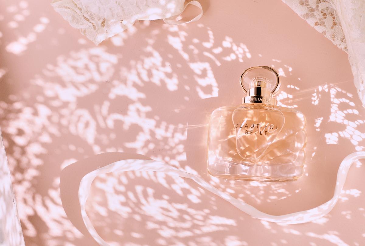 Beautiful belle love. Estee Lauder Parfum beautiful Belle.