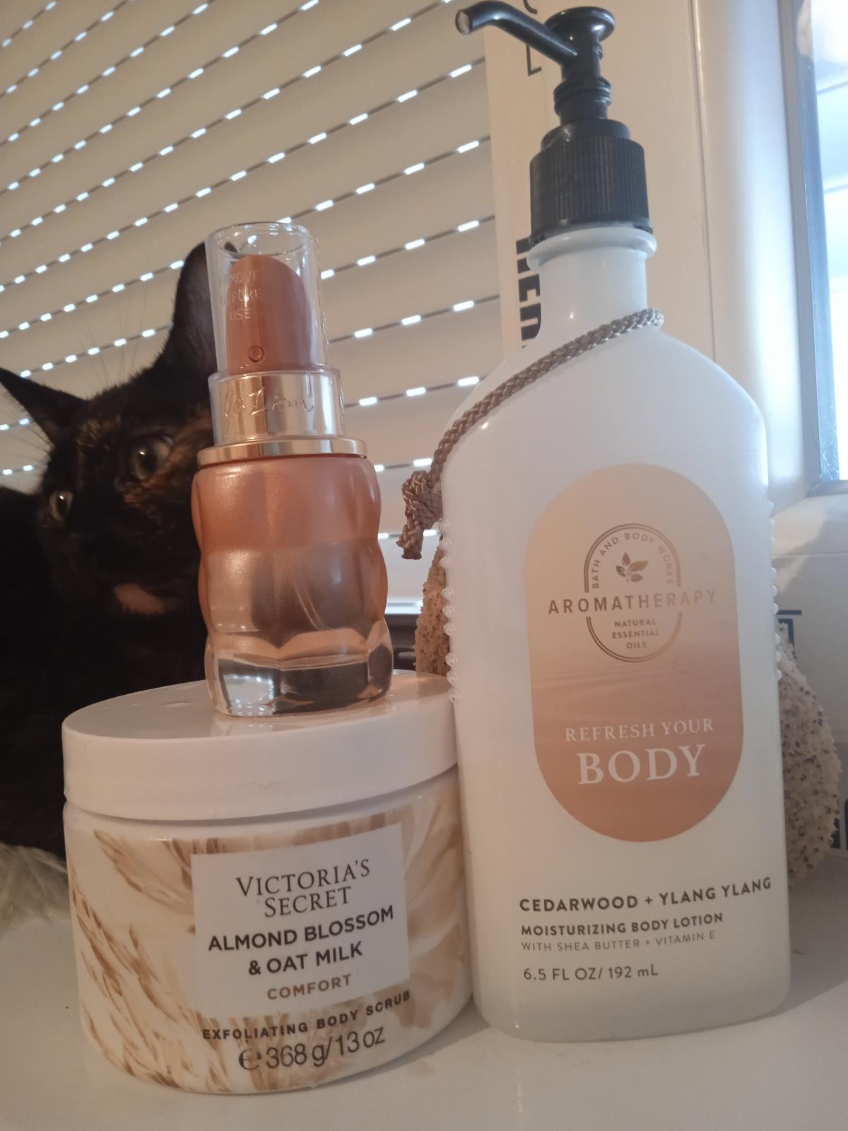 Almond Blossom & Oat Milk Comfort Victoria