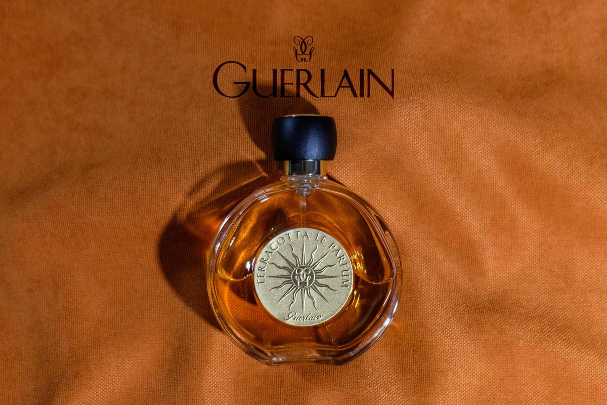 Пробники guerlain. Герлен терракота парфюм. герлен терракота женские ноты. terracotta le parfum пирамида. тестер guerlain terracotta sun trio deep.
