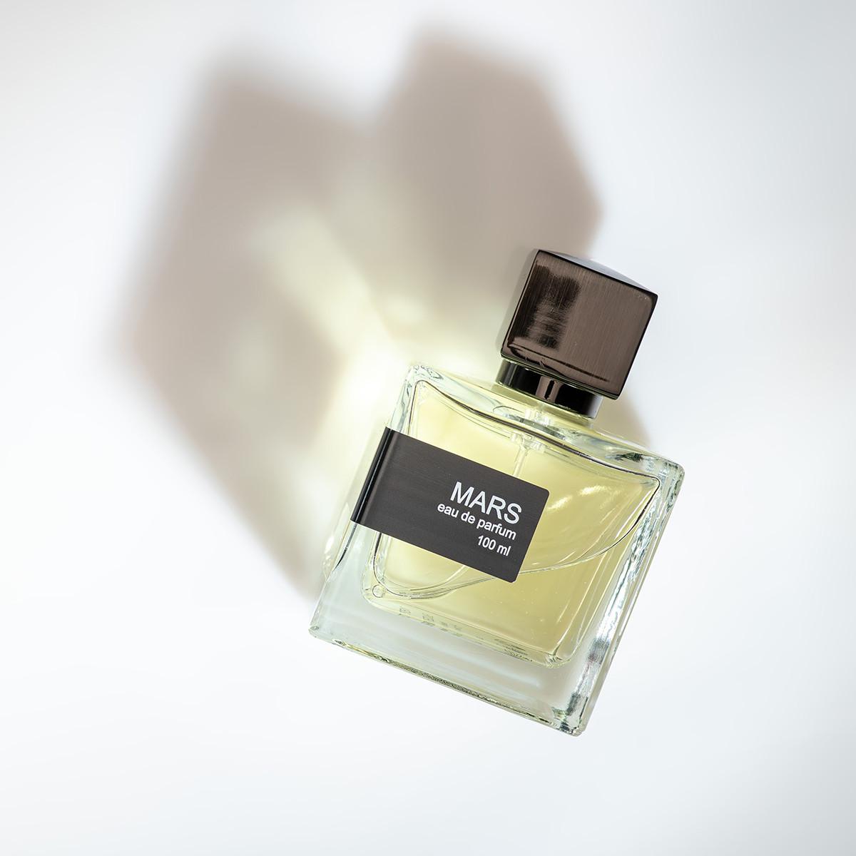 Mars Extract Colonia una nuevo fragancia para Hombres 2022