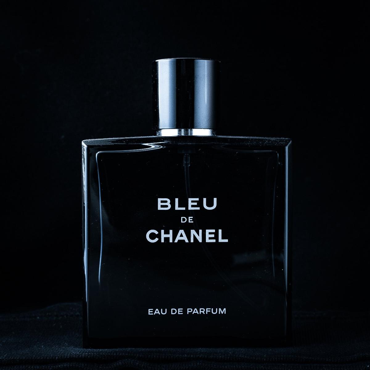Bleu de chanel москва. Chanel bleu EDP 100ml. Chanel bleu de Chanel EDP, Шанель Блю. Bleu de Chanel pour homme 100 мл. Bleu de Chanel мужские.