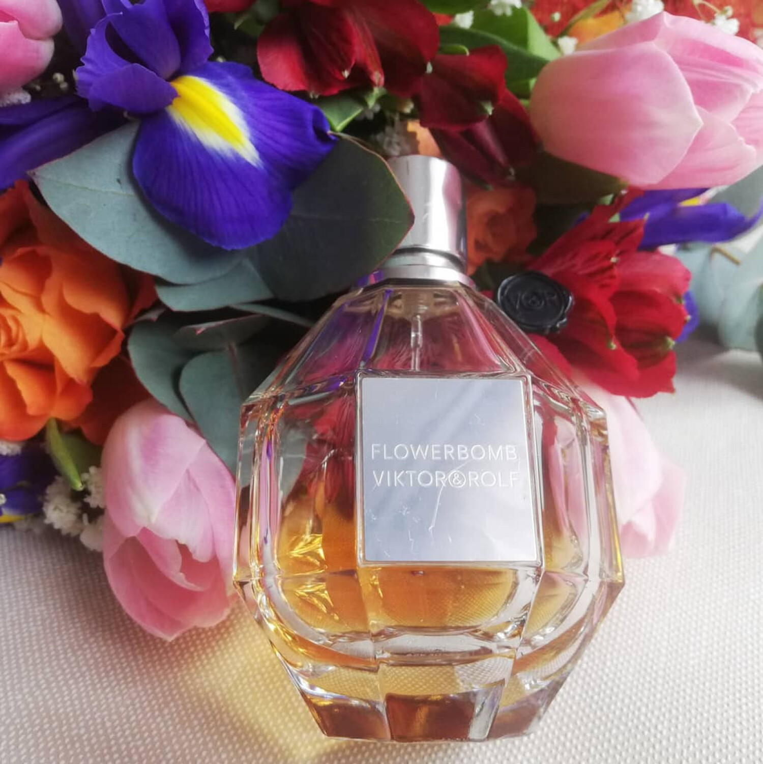 Flowerbomb Viktor&Rolf fragancia - una fragancia para Mujeres 2005