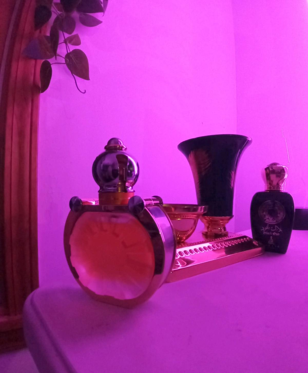 Black Oud Khalis perfume a fragrância Compartilhável 2017