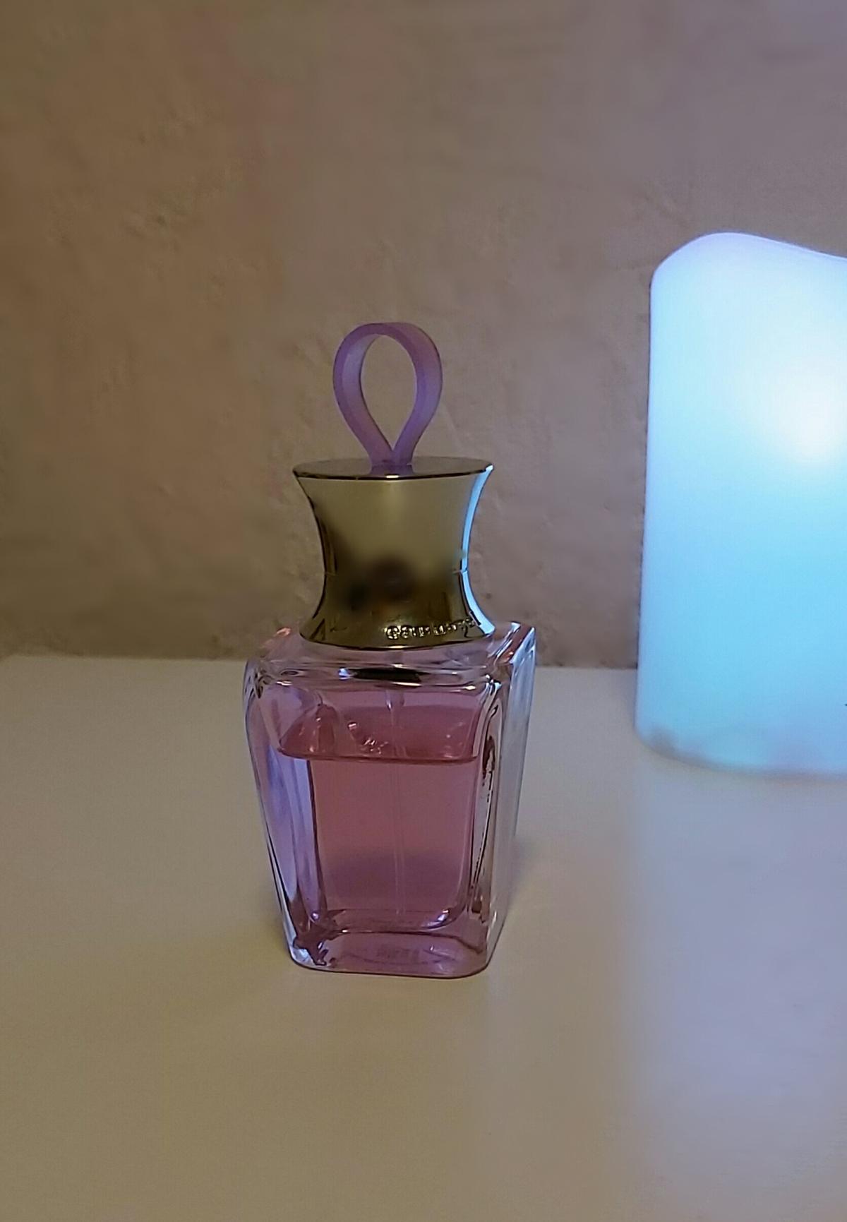 Promesse Cacharel Parfum - ein es Parfum für Frauen 2005