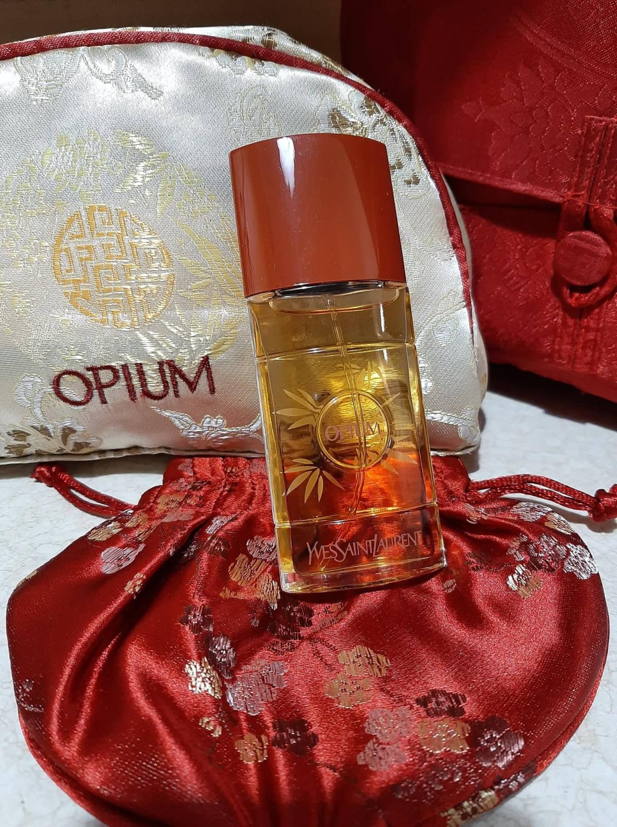 Opium (1977) Yves Saint Laurent Parfum - ein es Parfum für Frauen 1977