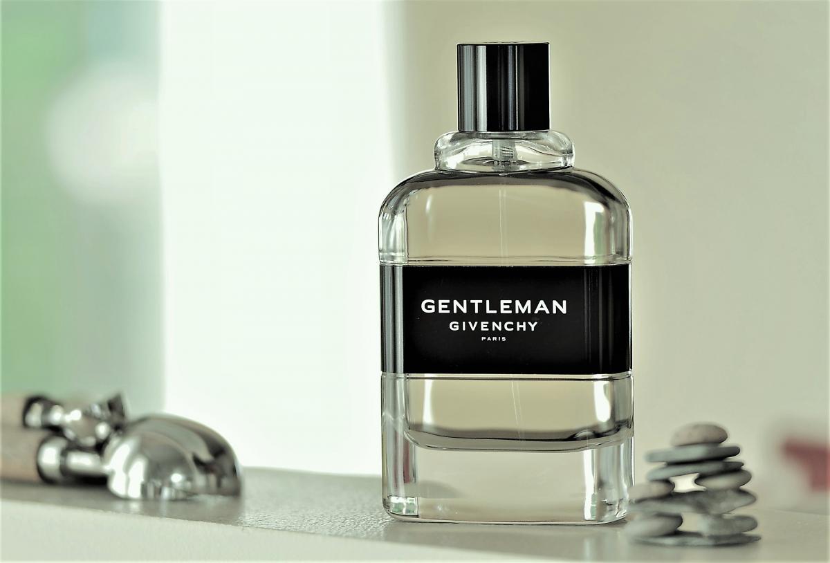 Givenchy gentleman boisee eau de. Givenchy Gentleman Eau de Toilette. Gentleman Givenchy Cologne мужской. Givenchy Gentleman Boisee. Givenchy Gentleman (m) EDP 100ml.