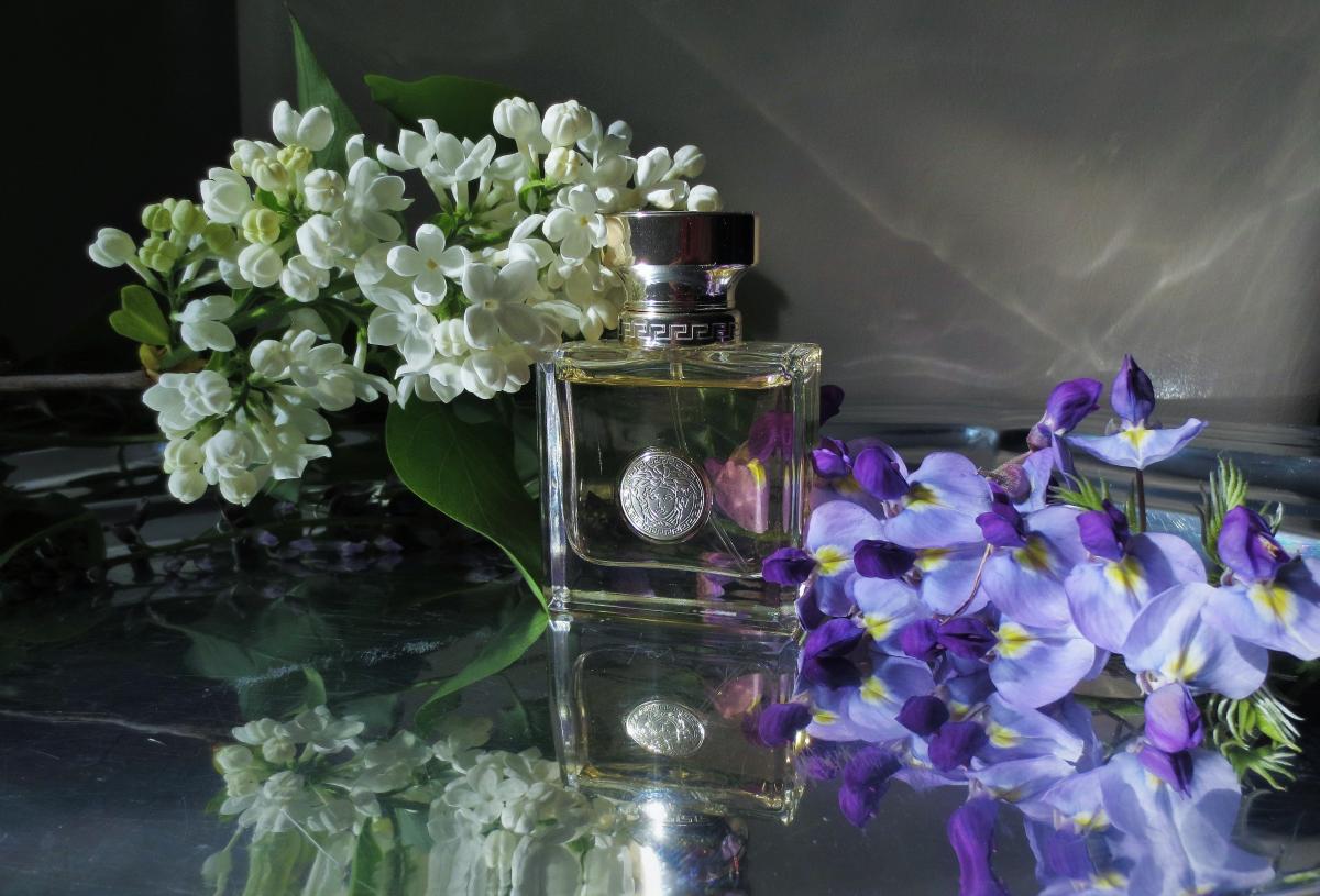 Versace Pour Femme Versace parfem - parfem za žene 2007