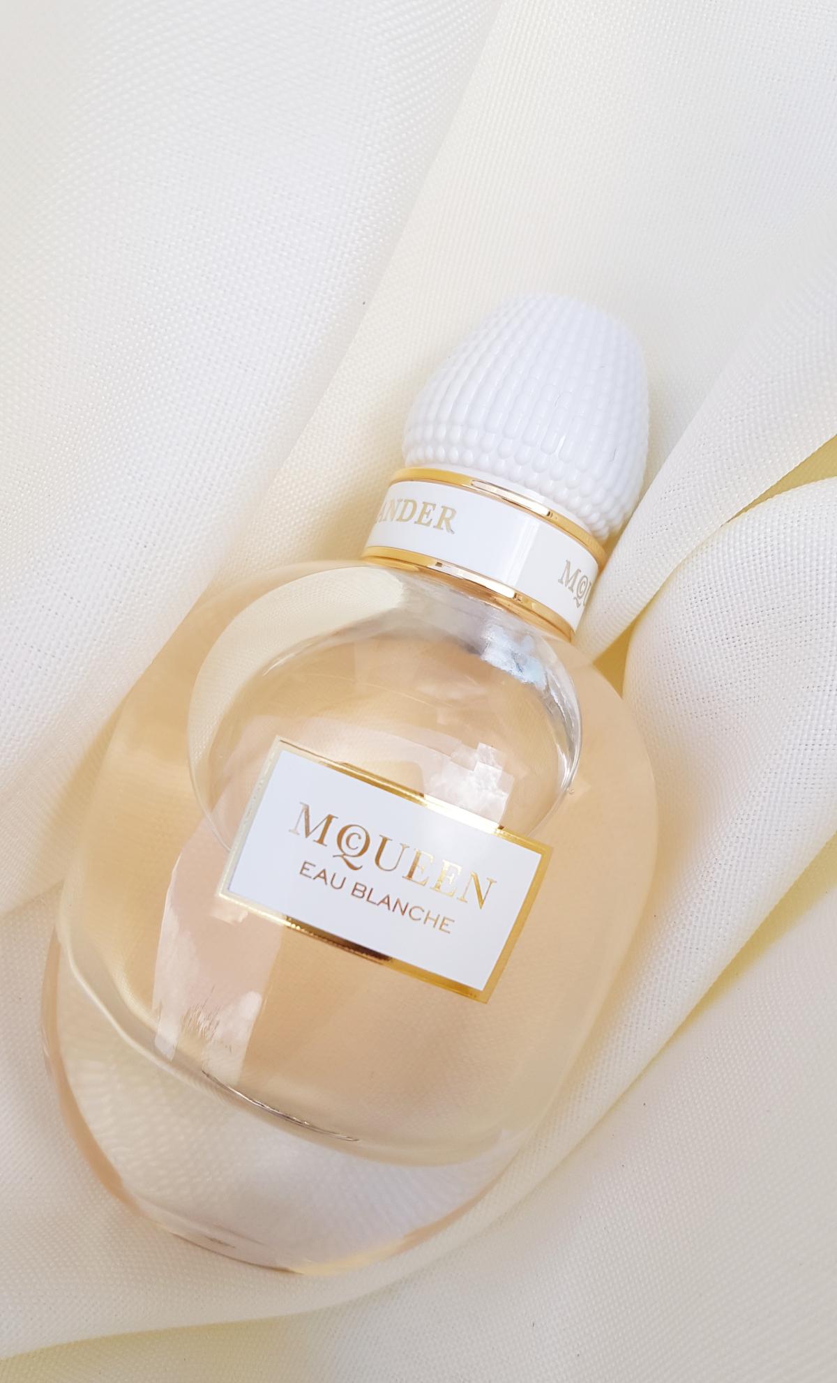 alexander mcqueen toute blanche