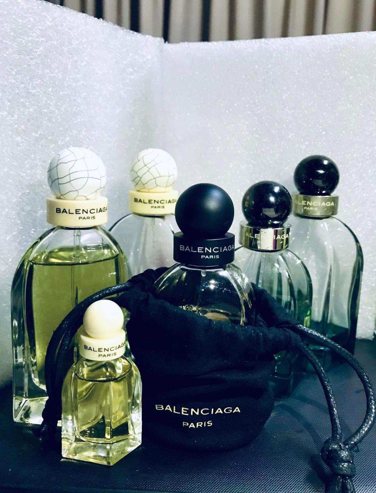 Balenciaga L'Essence Balenciaga Parfum - ein es Parfum für Frauen 2011