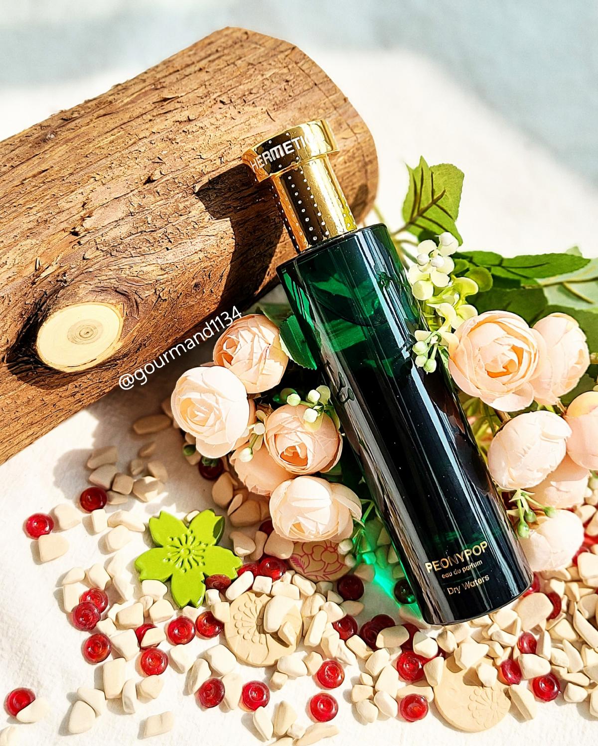 Peonypop Hermetica parfum un parfum pour homme et femme 2021