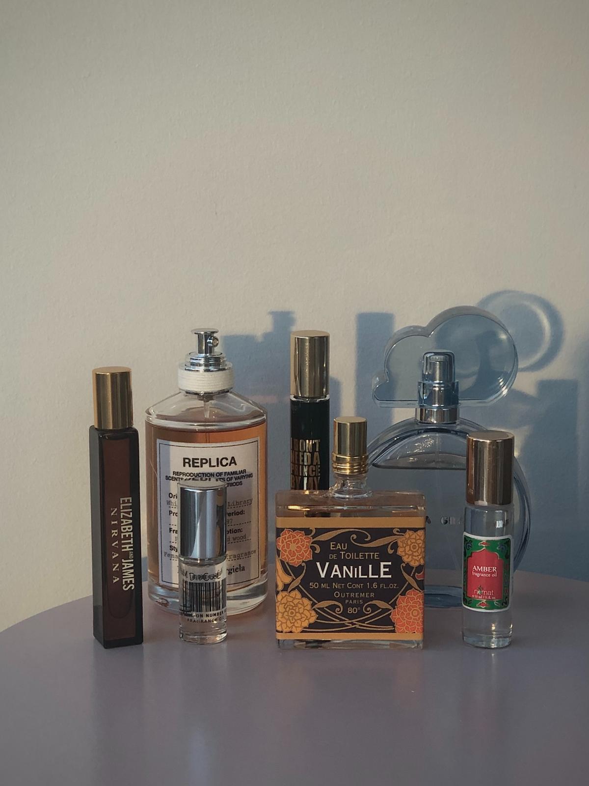 Whispers in the Library Maison Martin Margiela άρωμα - ένα άρωμα για ...