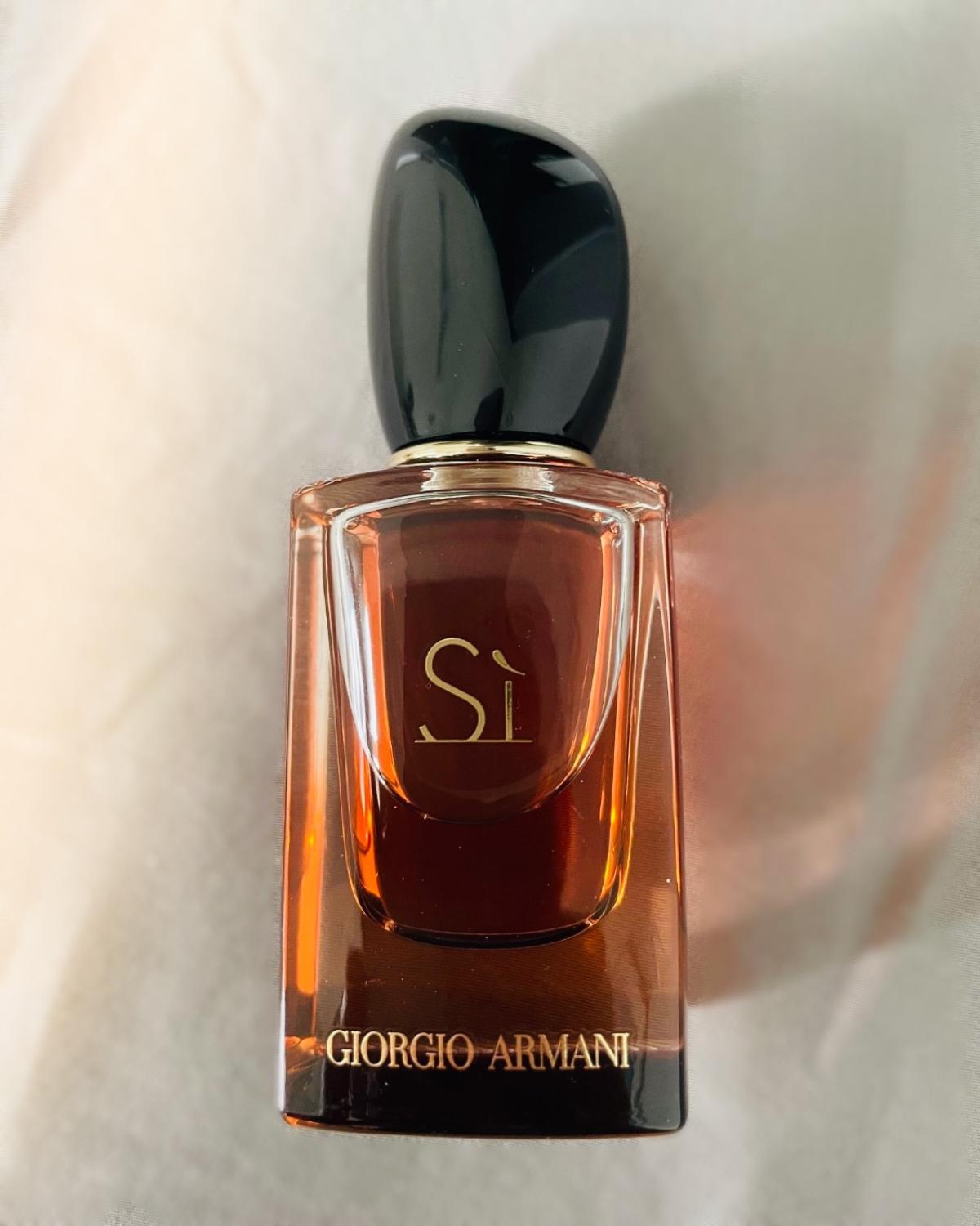 Sì Intense 2021 Giorgio Armani аромат — аромат для женщин 2021