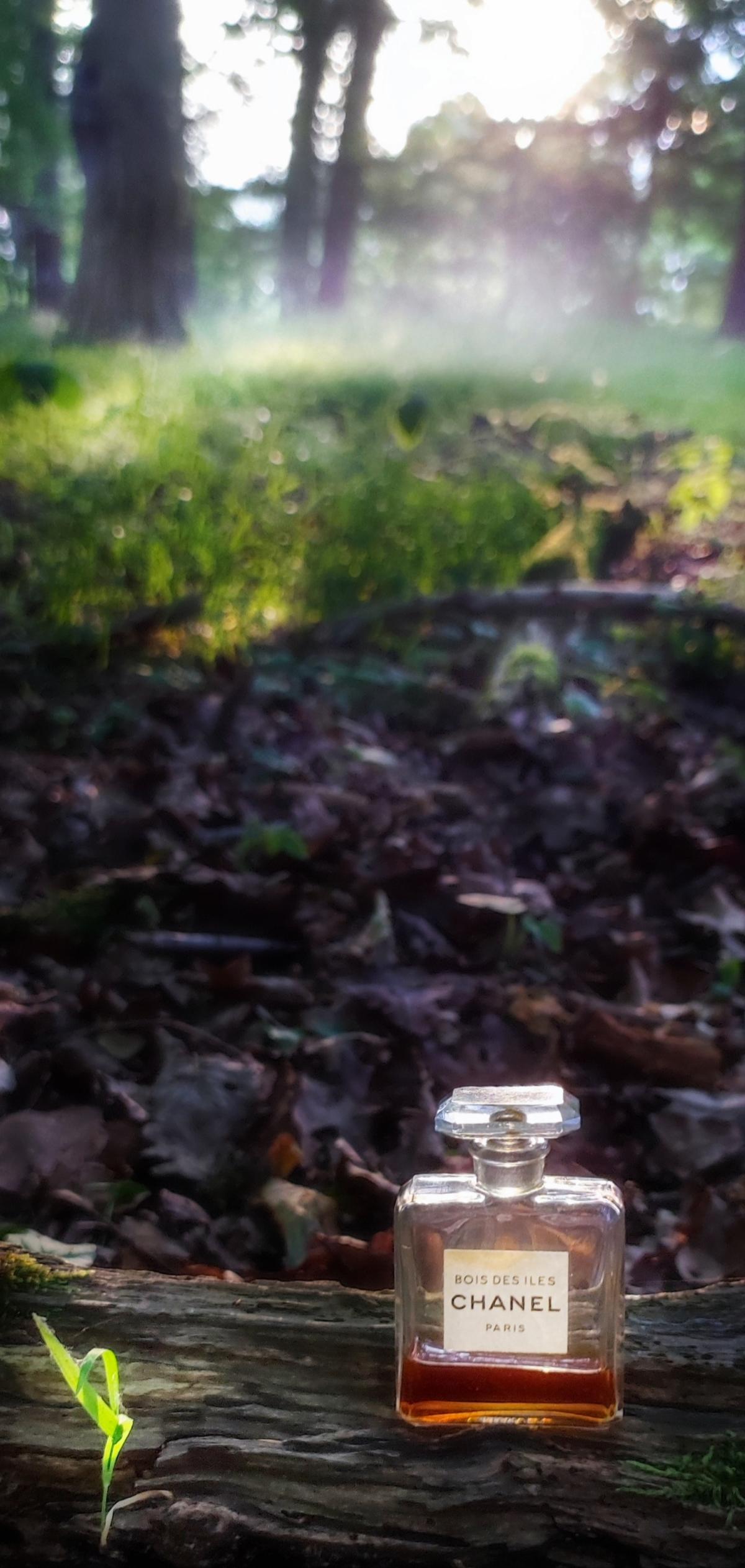 Bois Des Iles Parfum Chanel una fragranza unisex