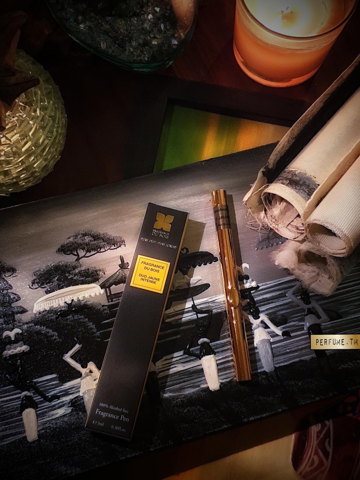 Oud Jaune Intense Fragrance Du Bois perfume a fragrância