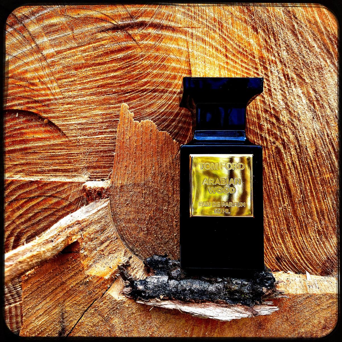 Arabian Wood Tom Ford perfume a fragrância Compartilhável 2009