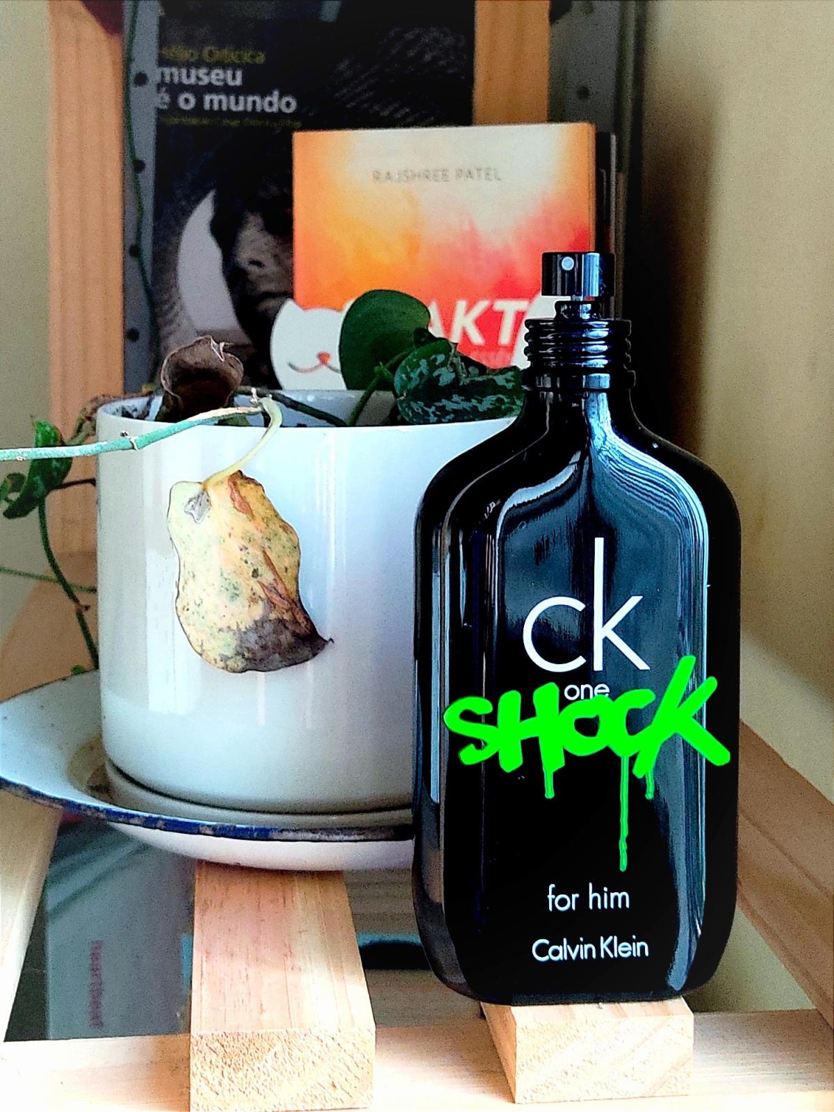 CK One Shock For Him Calvin Klein Kolonjska voda - parfem za muškarce 2011