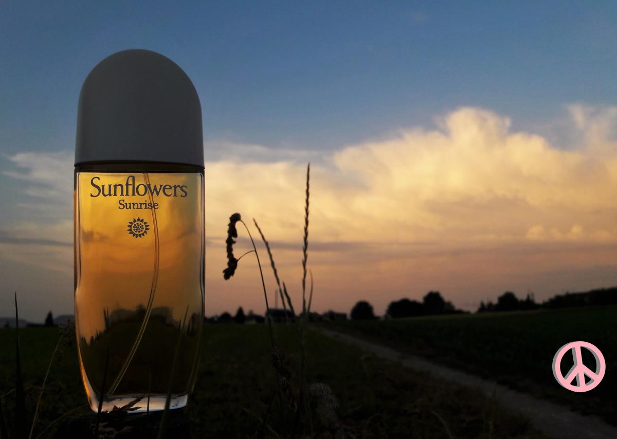Sunflowers Sunrise Elizabeth Arden parfum un parfum de dama 2021