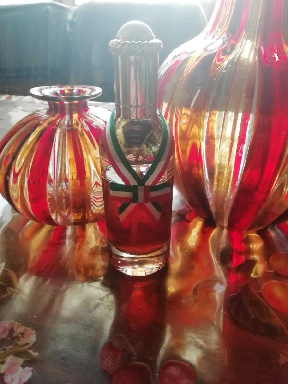 Moschino Moschino Parfum - ein es Parfum für Frauen 1987