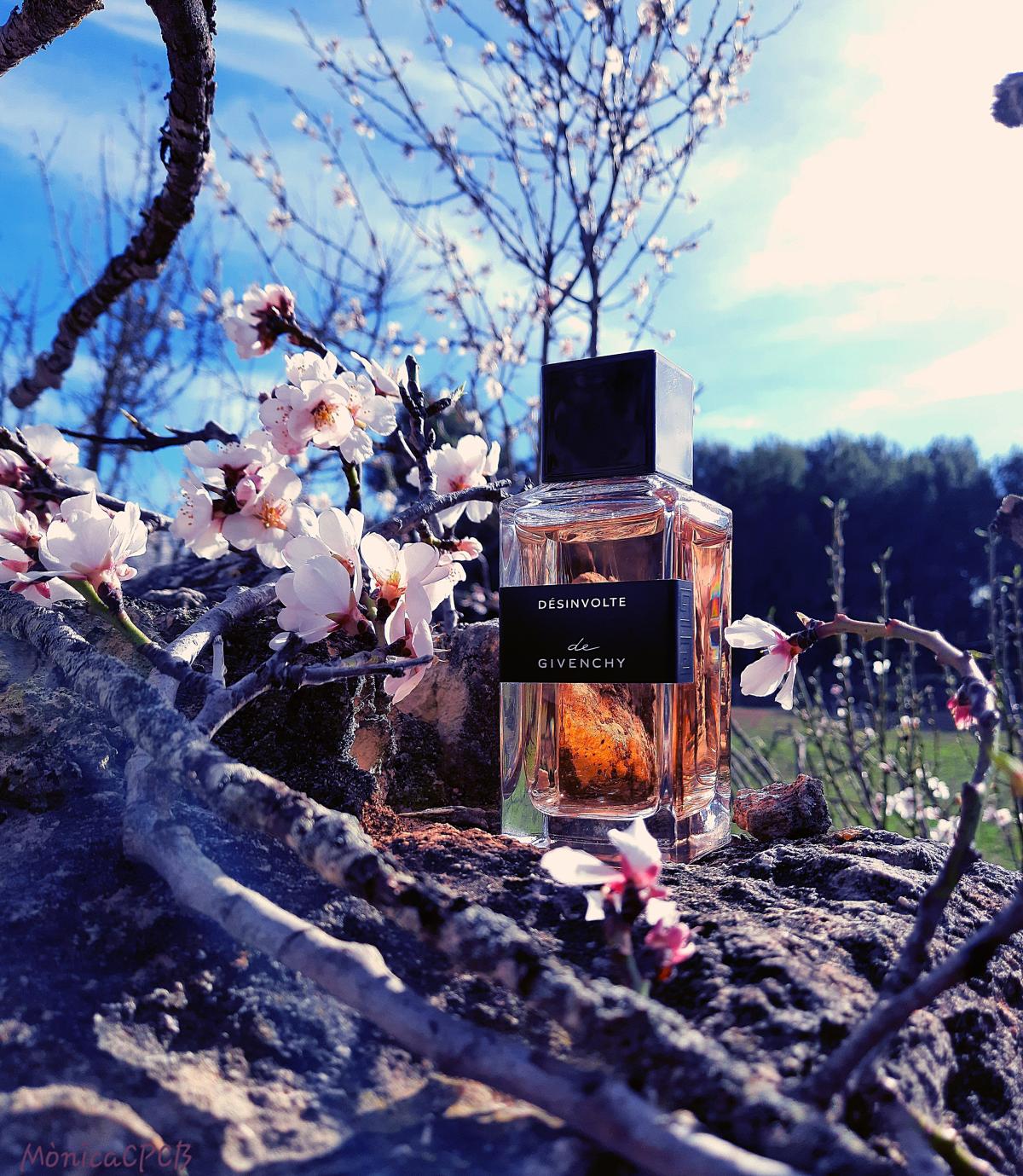 Dèsinvolte Givenchy parfum un parfum pour homme et femme 2021