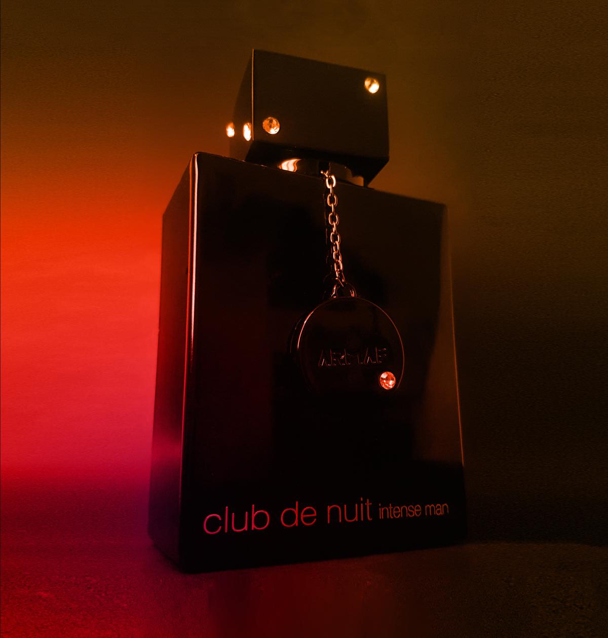 Club de nuit intense man