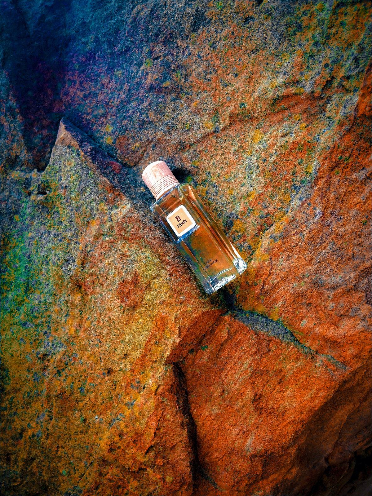 fendi life essence similar