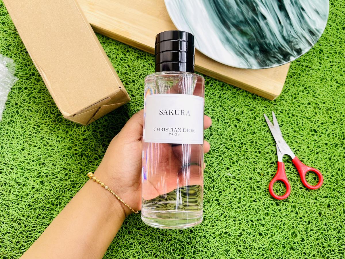 Sakura Dior Parfum - ein es Parfum für Frauen und Männer 2018